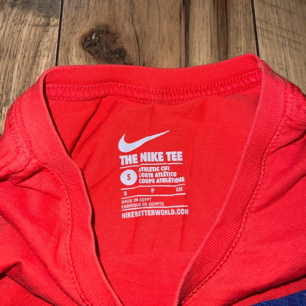 nike tee - Picture 3 of 4